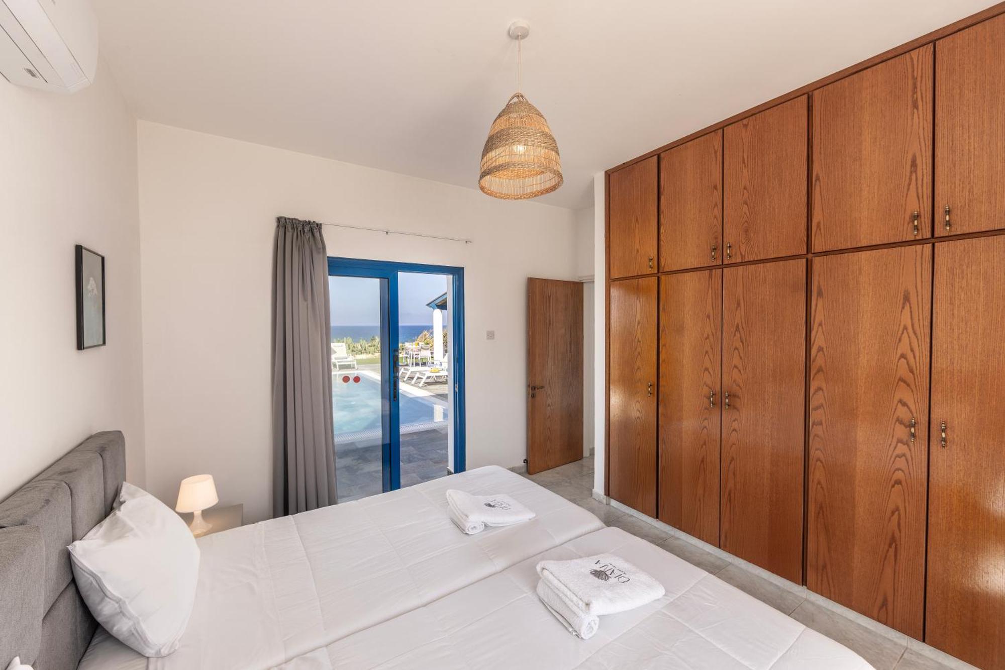 Diana Seaside Villas Pomos Ngoại thất bức ảnh