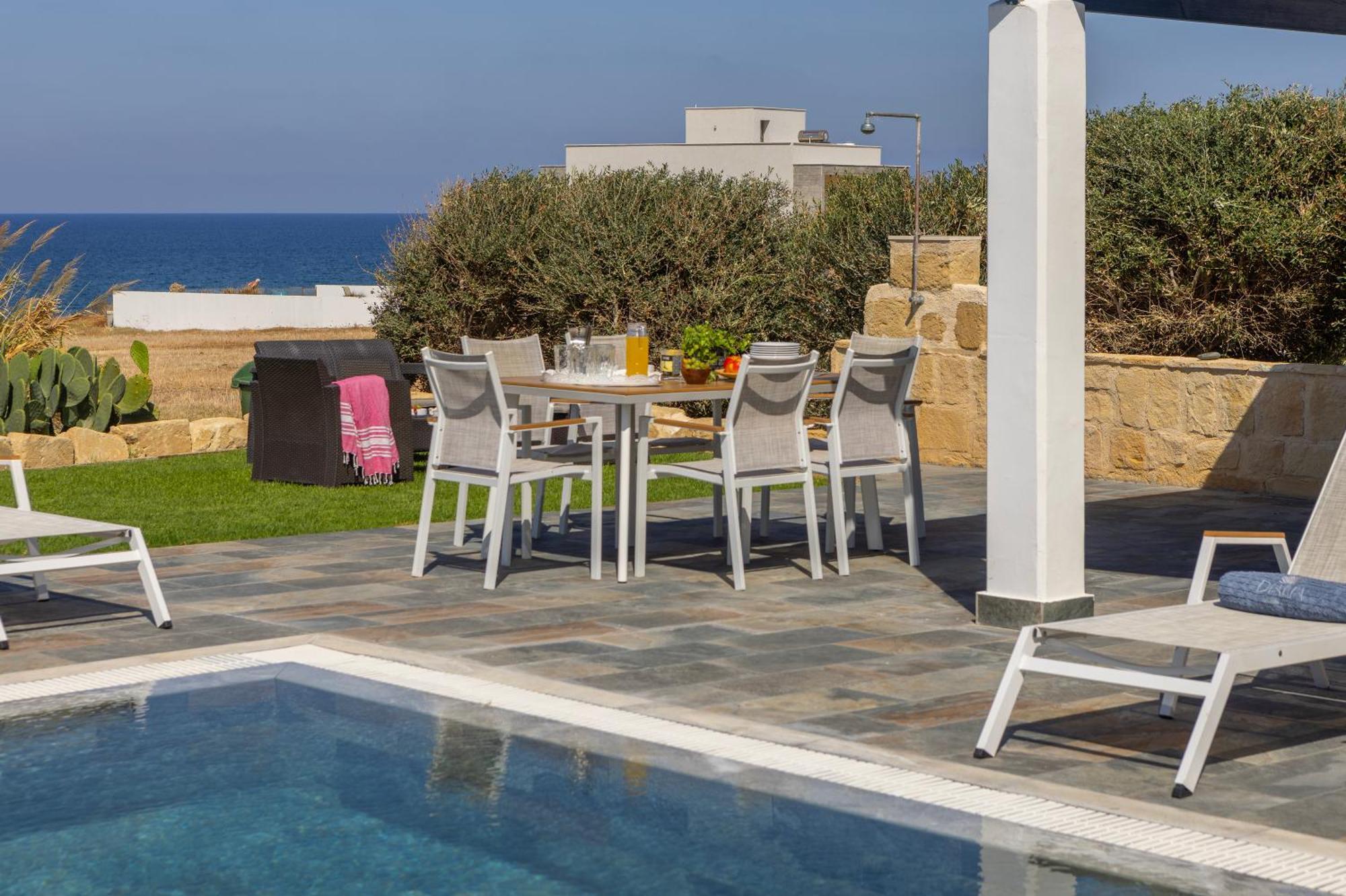 Diana Seaside Villas Pomos Ngoại thất bức ảnh