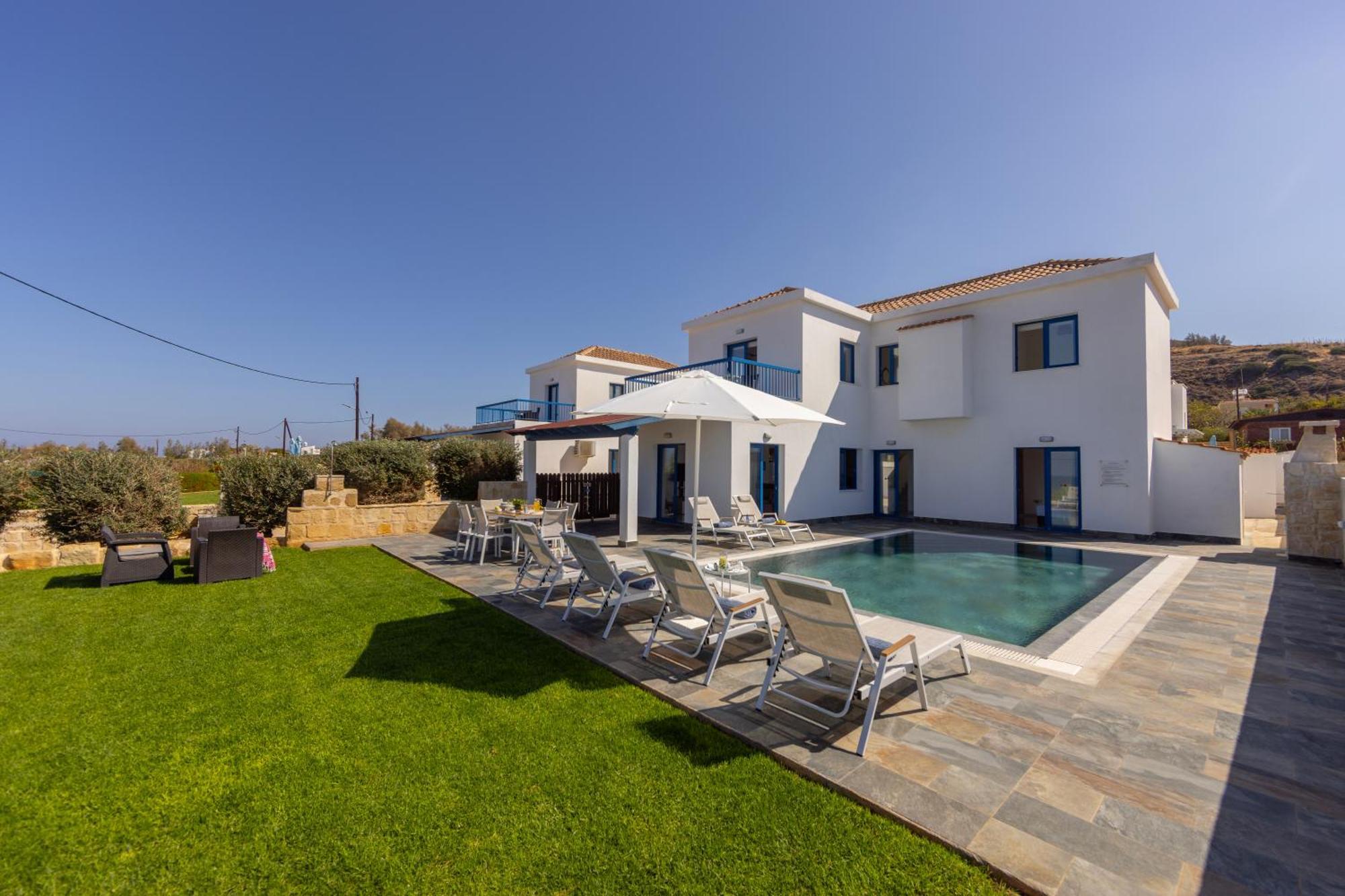Diana Seaside Villas Pomos Ngoại thất bức ảnh
