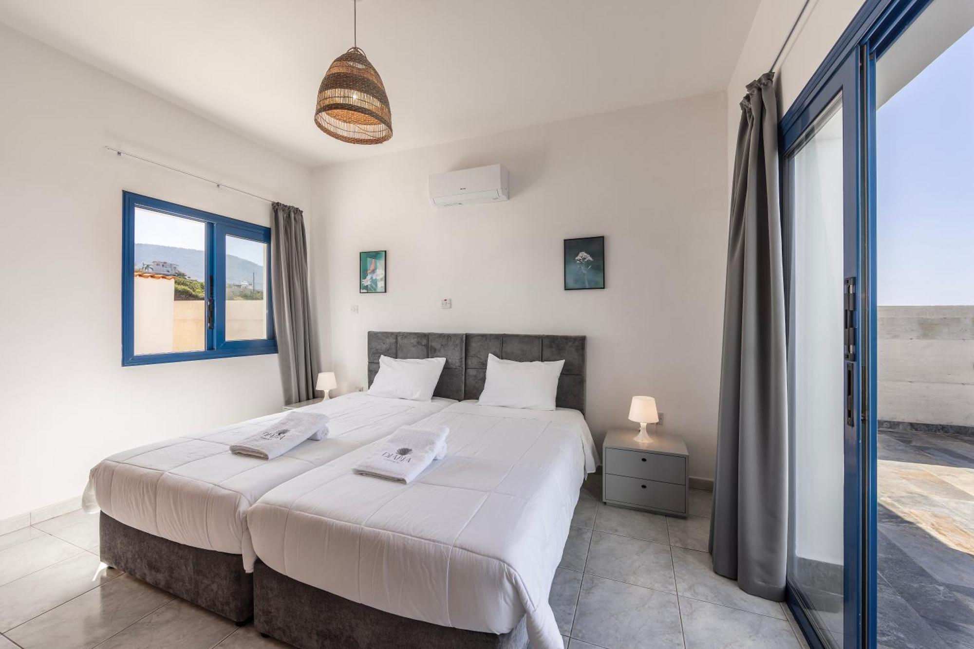 Diana Seaside Villas Pomos Ngoại thất bức ảnh