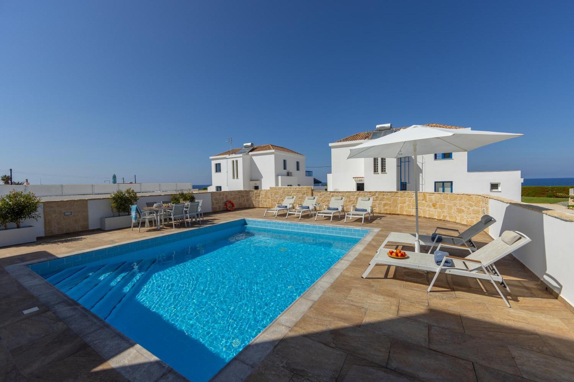 Diana Seaside Villas Pomos Ngoại thất bức ảnh