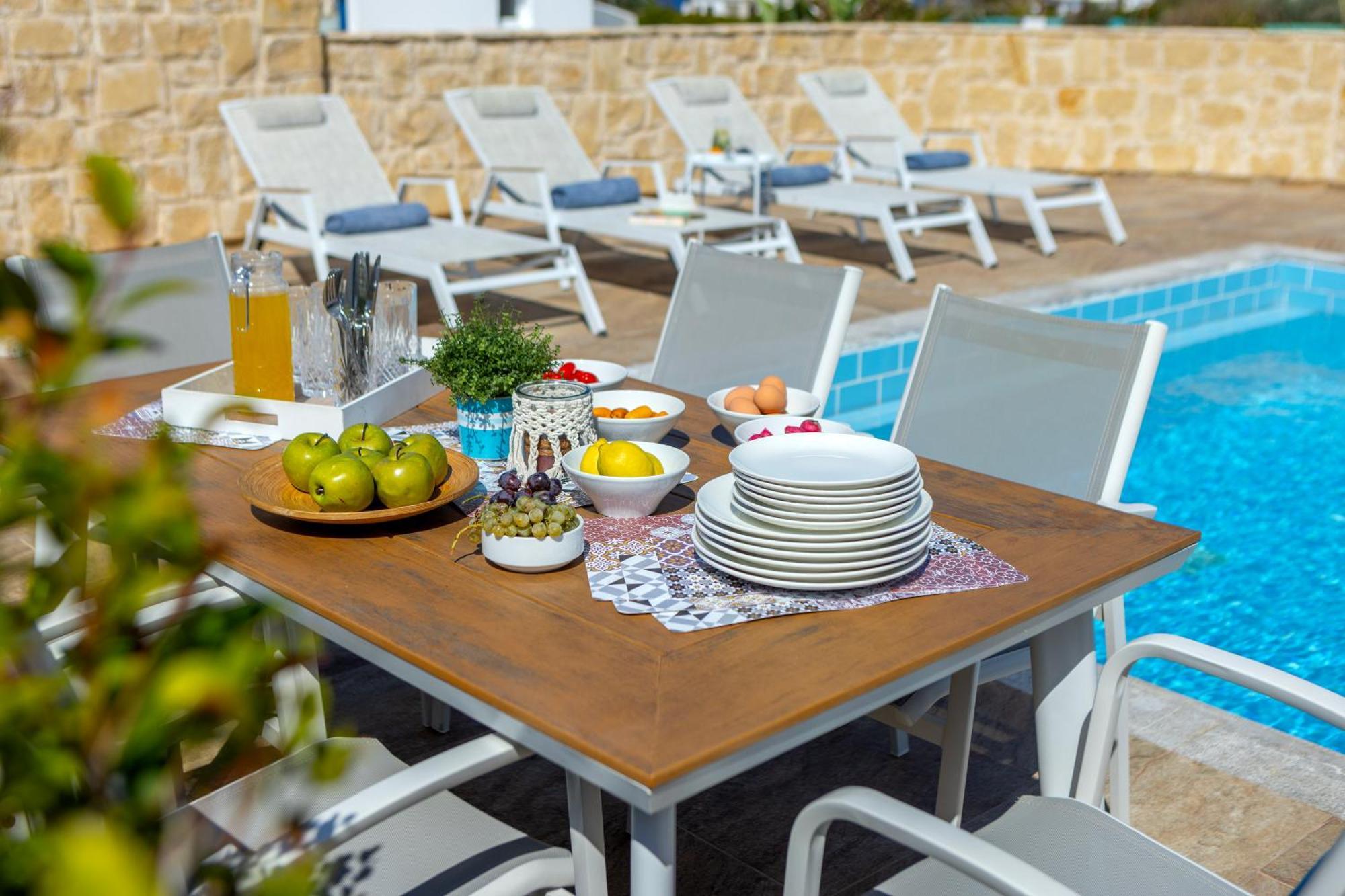 Diana Seaside Villas Pomos Ngoại thất bức ảnh