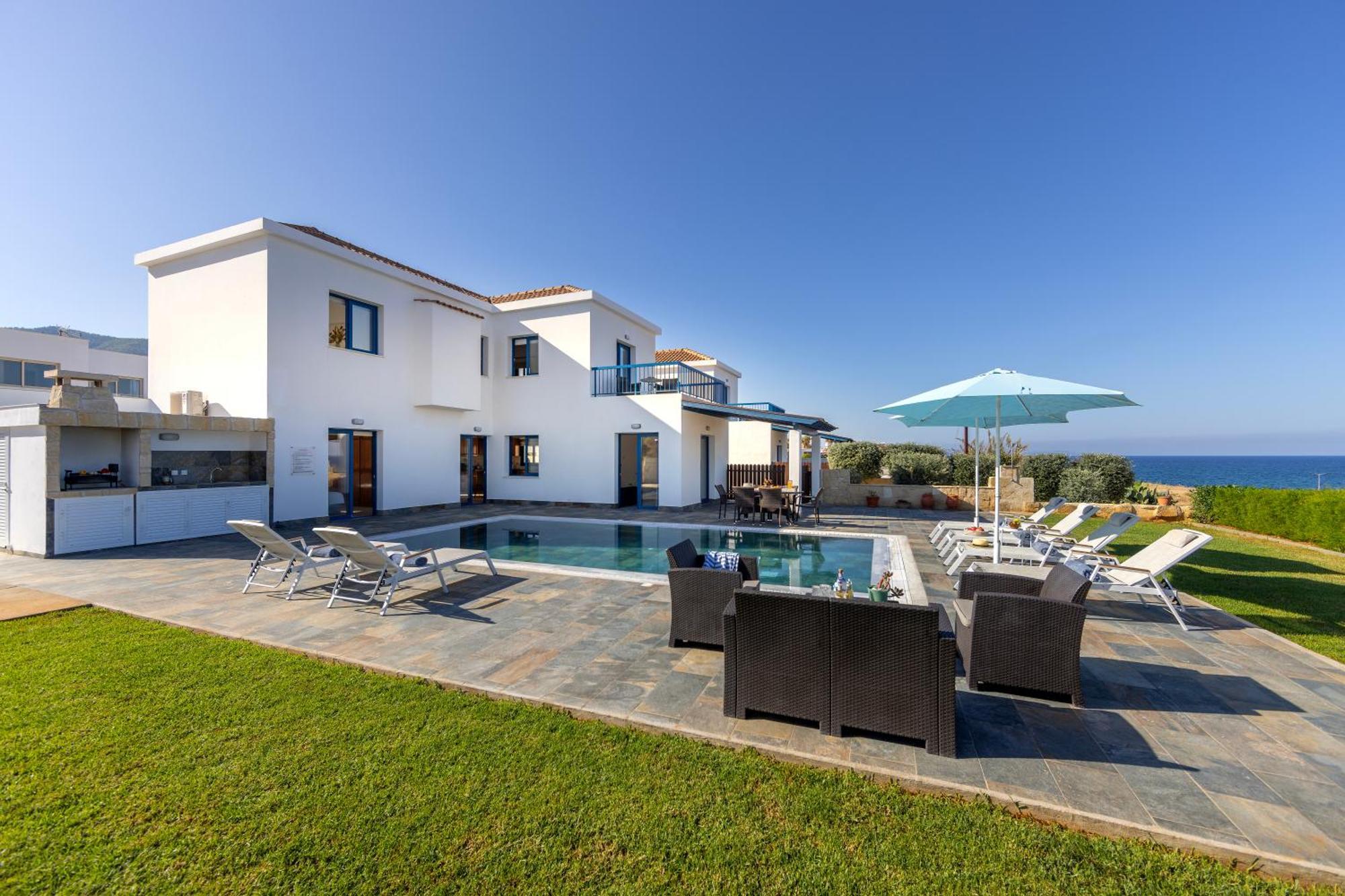 Diana Seaside Villas Pomos Ngoại thất bức ảnh