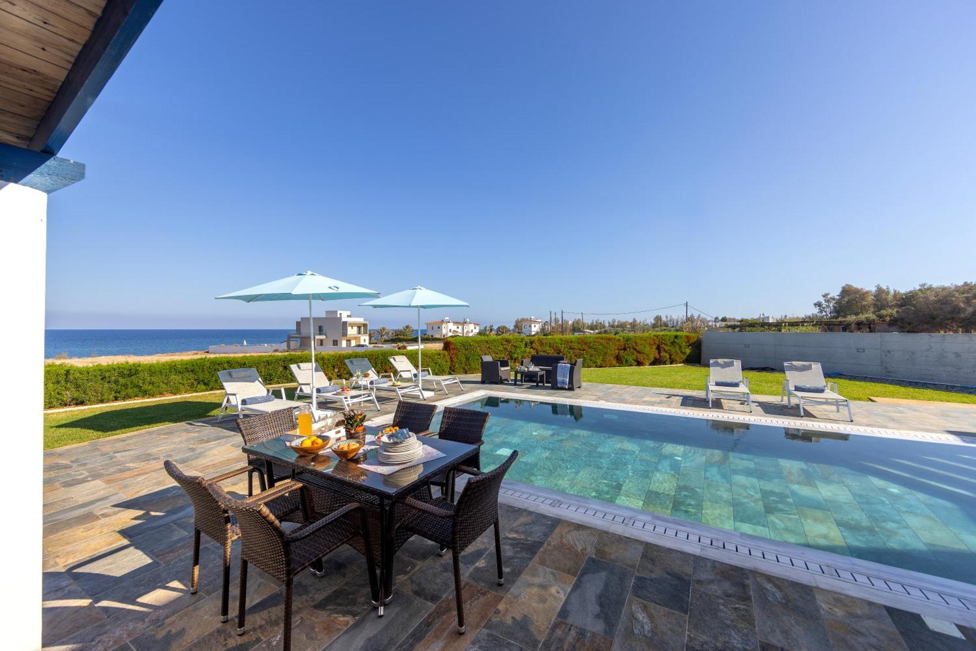 Diana Seaside Villas Pomos Ngoại thất bức ảnh