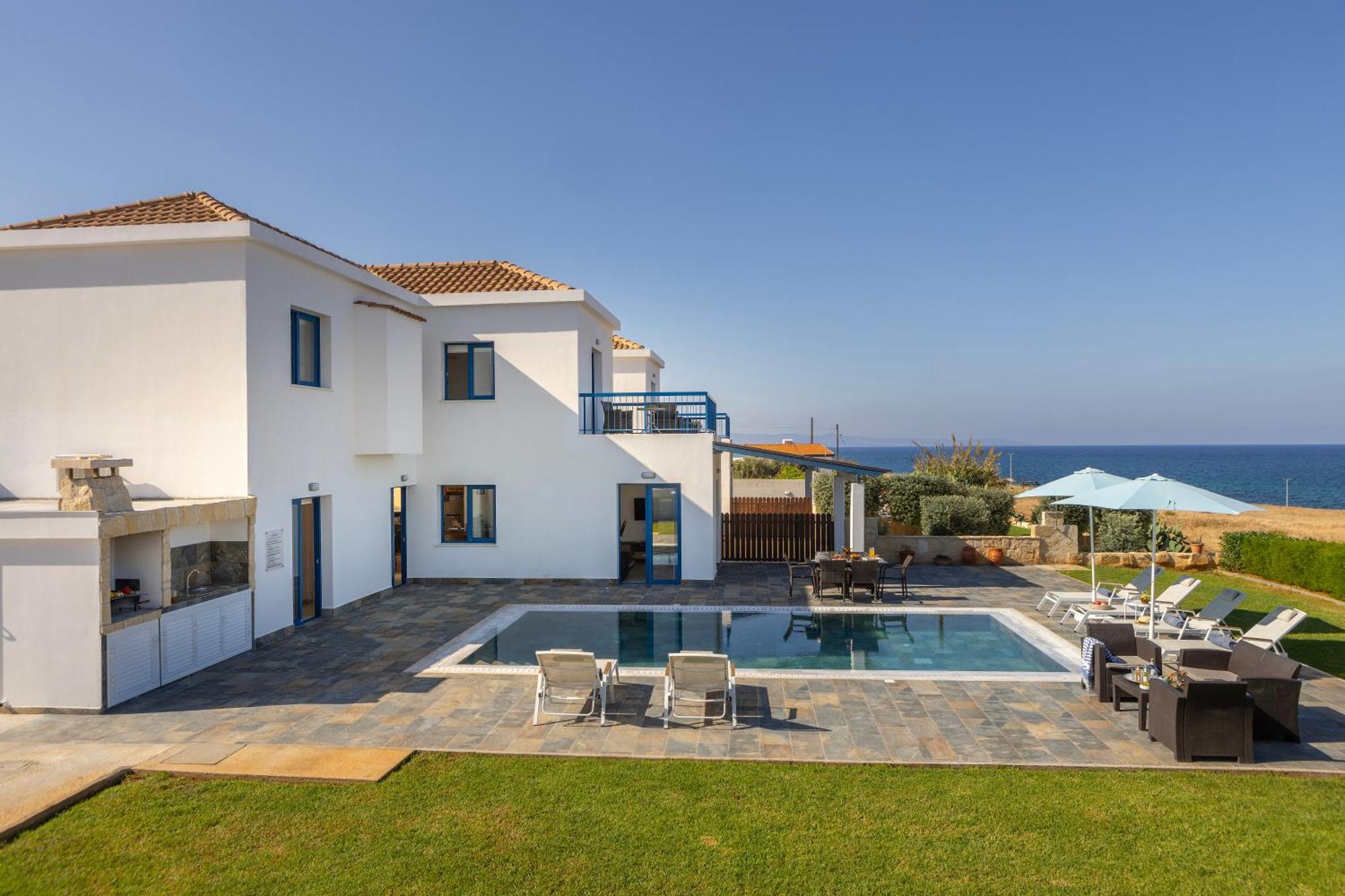 Diana Seaside Villas Pomos Ngoại thất bức ảnh
