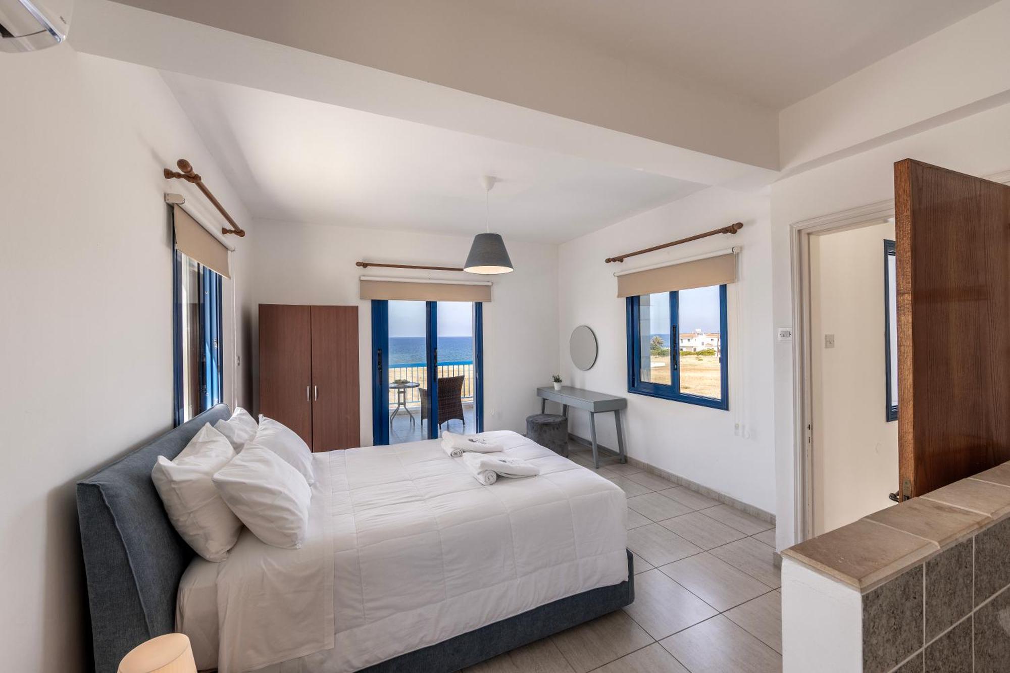 Diana Seaside Villas Pomos Ngoại thất bức ảnh