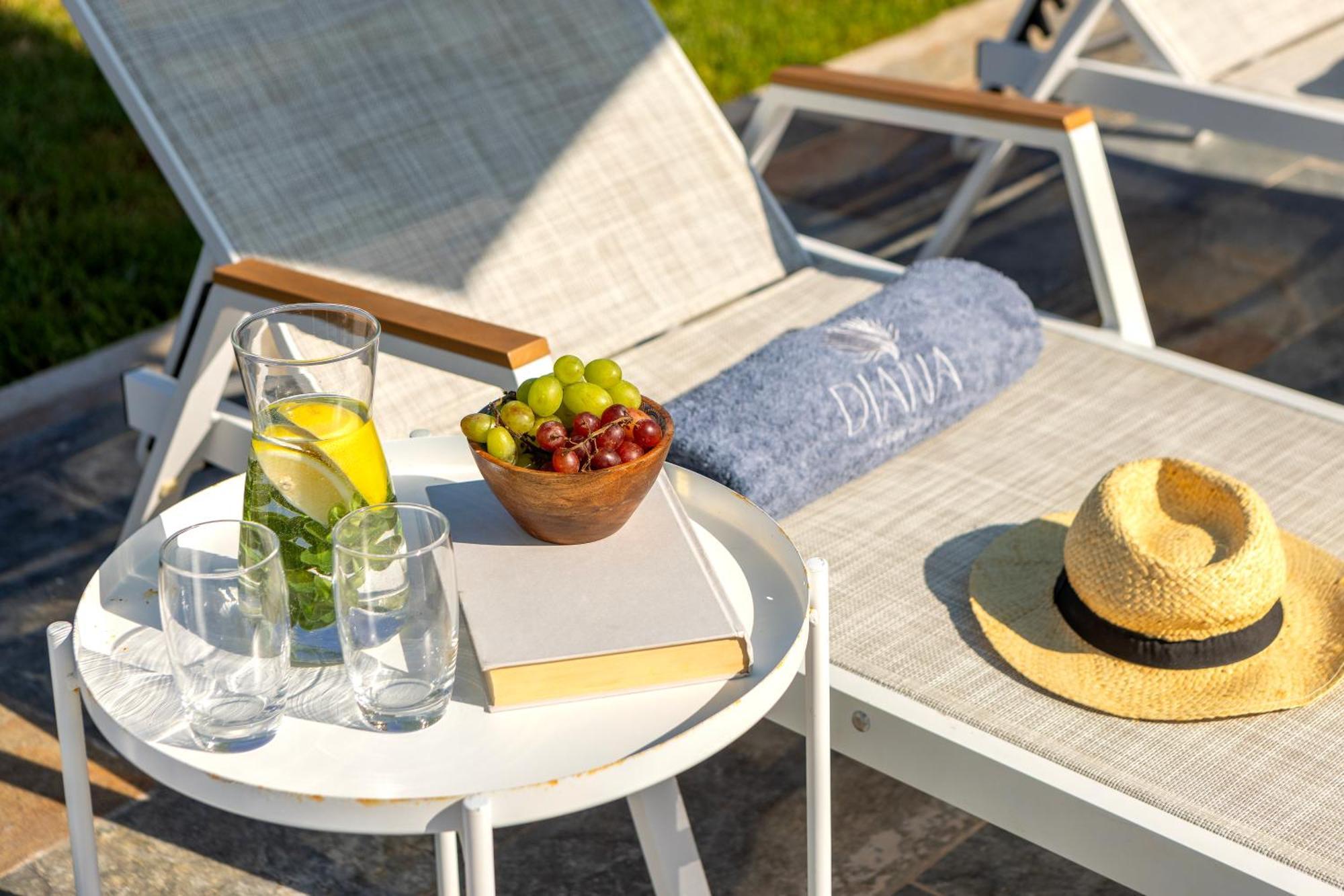 Diana Seaside Villas Pomos Ngoại thất bức ảnh