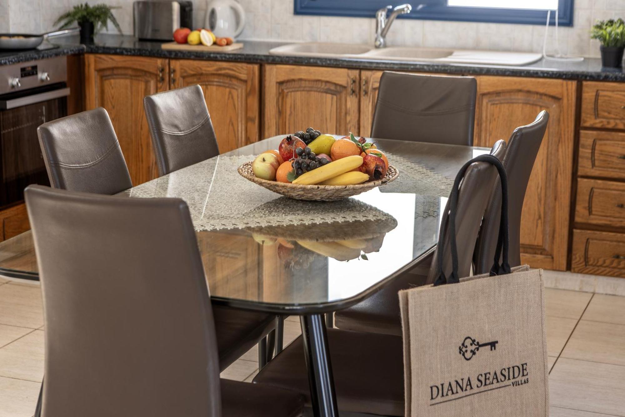 Diana Seaside Villas Pomos Ngoại thất bức ảnh