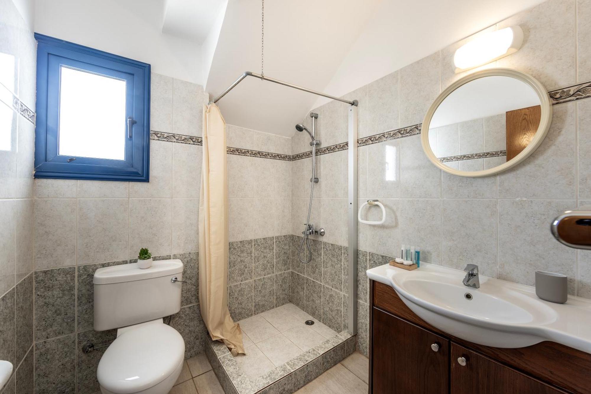 Diana Seaside Villas Pomos Ngoại thất bức ảnh
