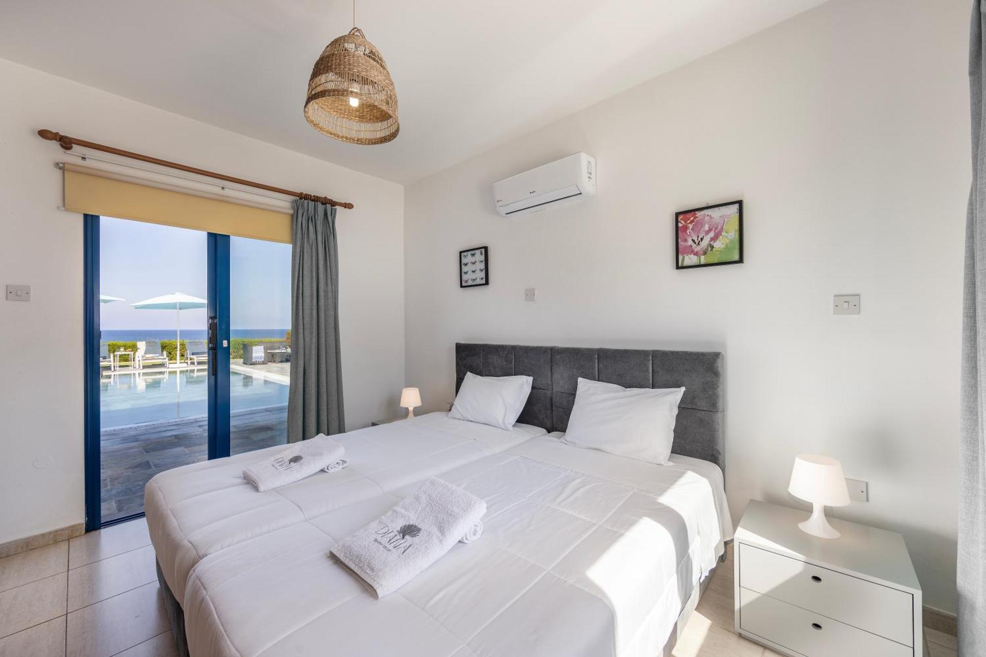 Diana Seaside Villas Pomos Ngoại thất bức ảnh